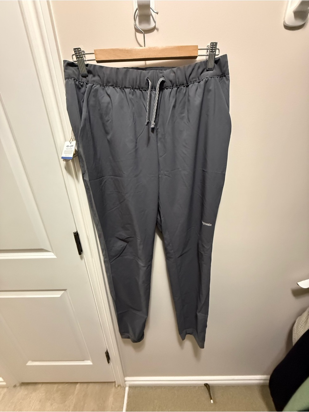 Patagonia Men's Slate Gray Terrebonne Joggers